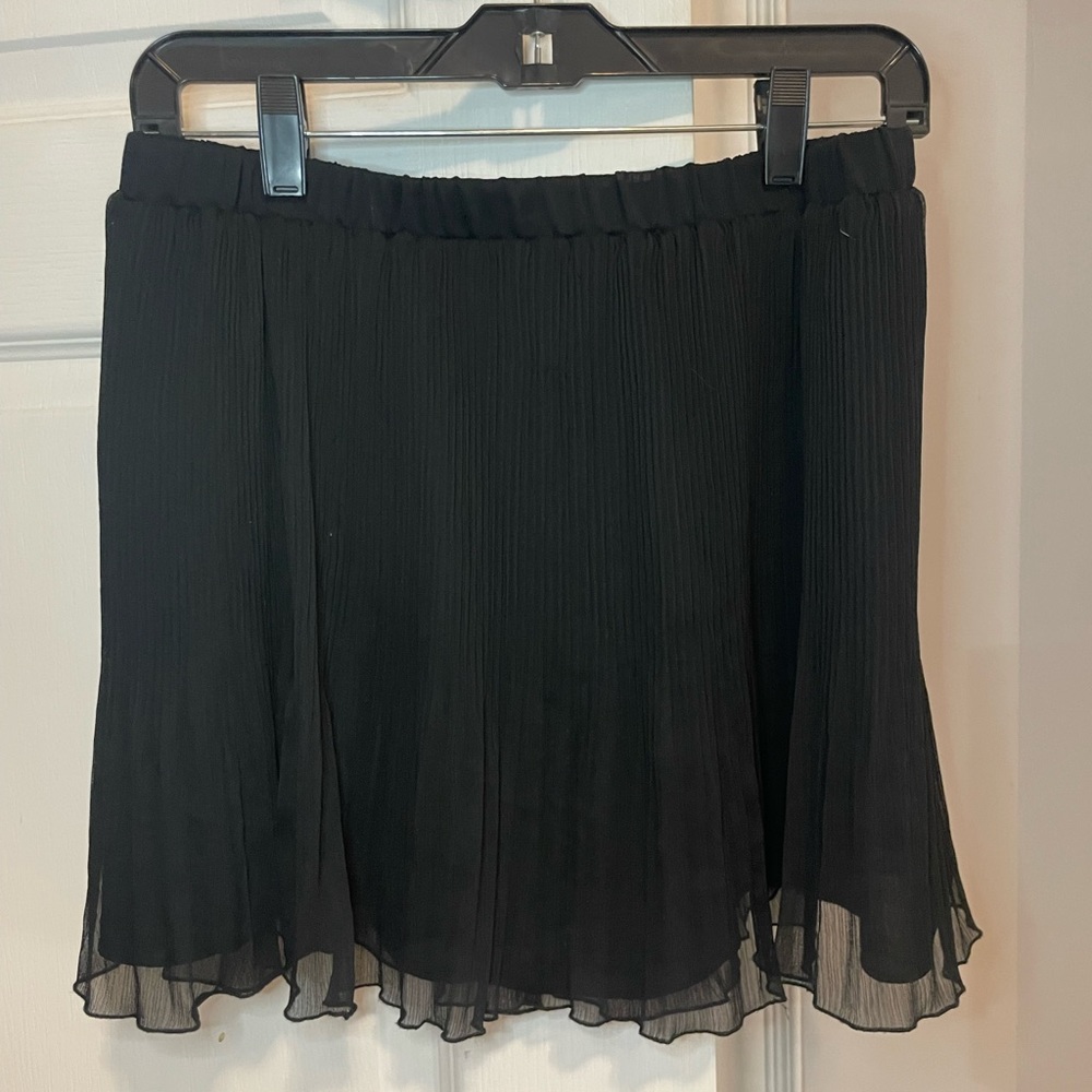 Black Pleated Mini Skirt - Lightweight Flowy Design